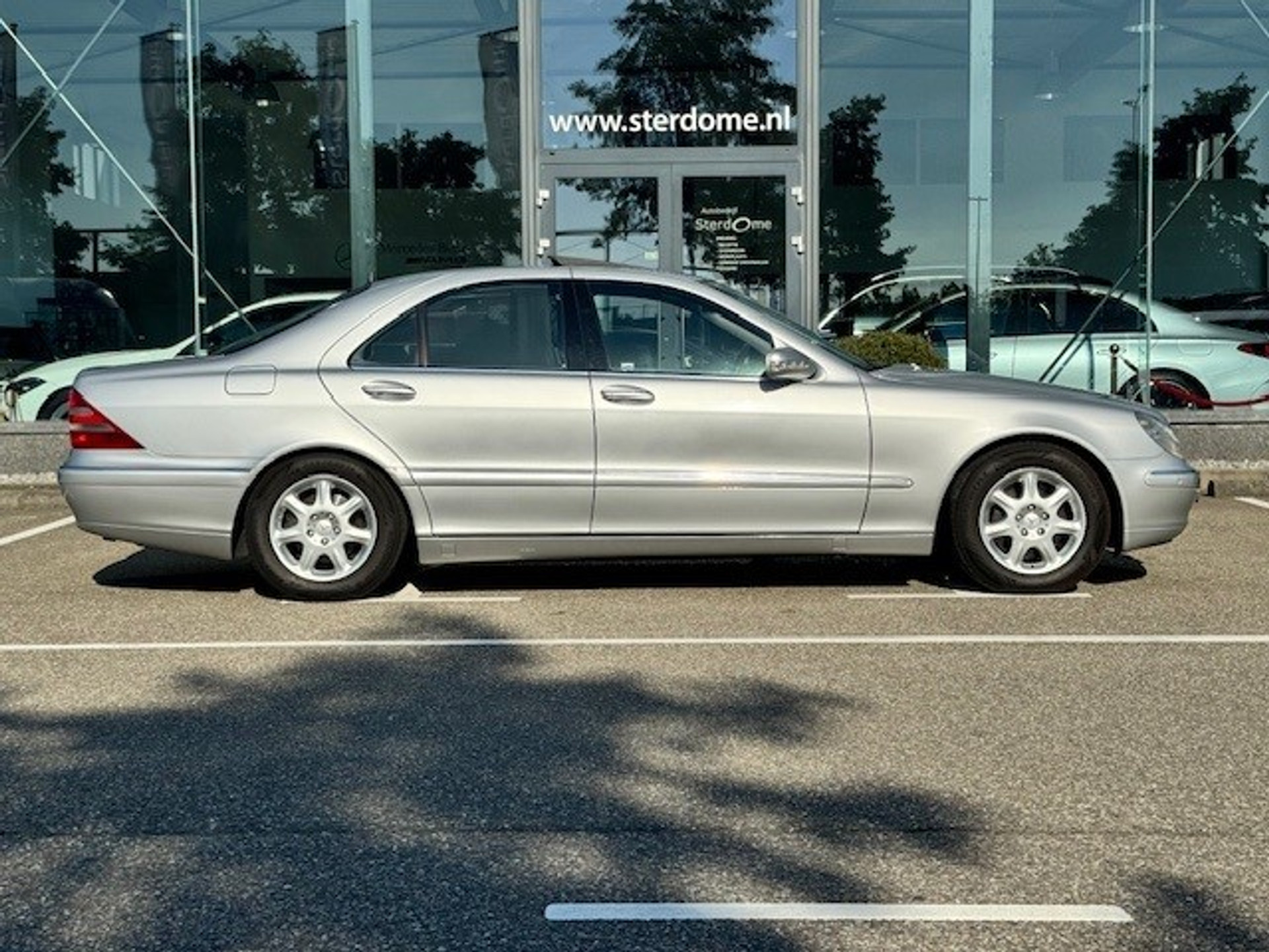 Mercedes-Benz S-Klasse 500 l Youngtimer l Luchtvering l Distronic l Bi Xenon l Leder l Memory Pakket l PTS l Comand l 36390058-2.jpg | Sterdome B.V.