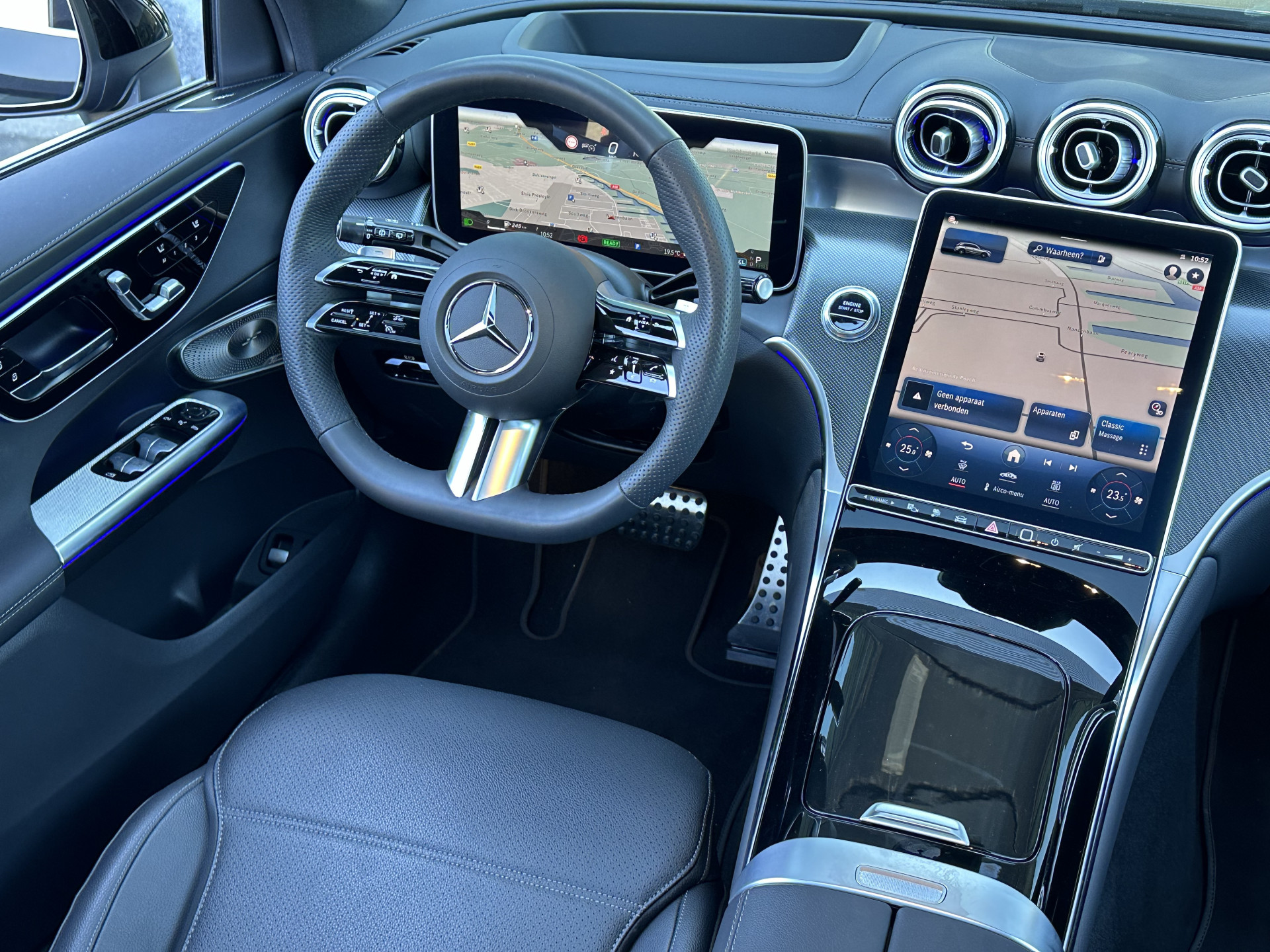 Mercedes-Benz GLC 300e 4MATIC AMG Line l Airmatic l Panoramadak l Massage l Distronic Plus l MBUX lHead-Up l 360 gr Camera l Meesturende Achteras 42920297-1.jpg | Sterdome B.V.