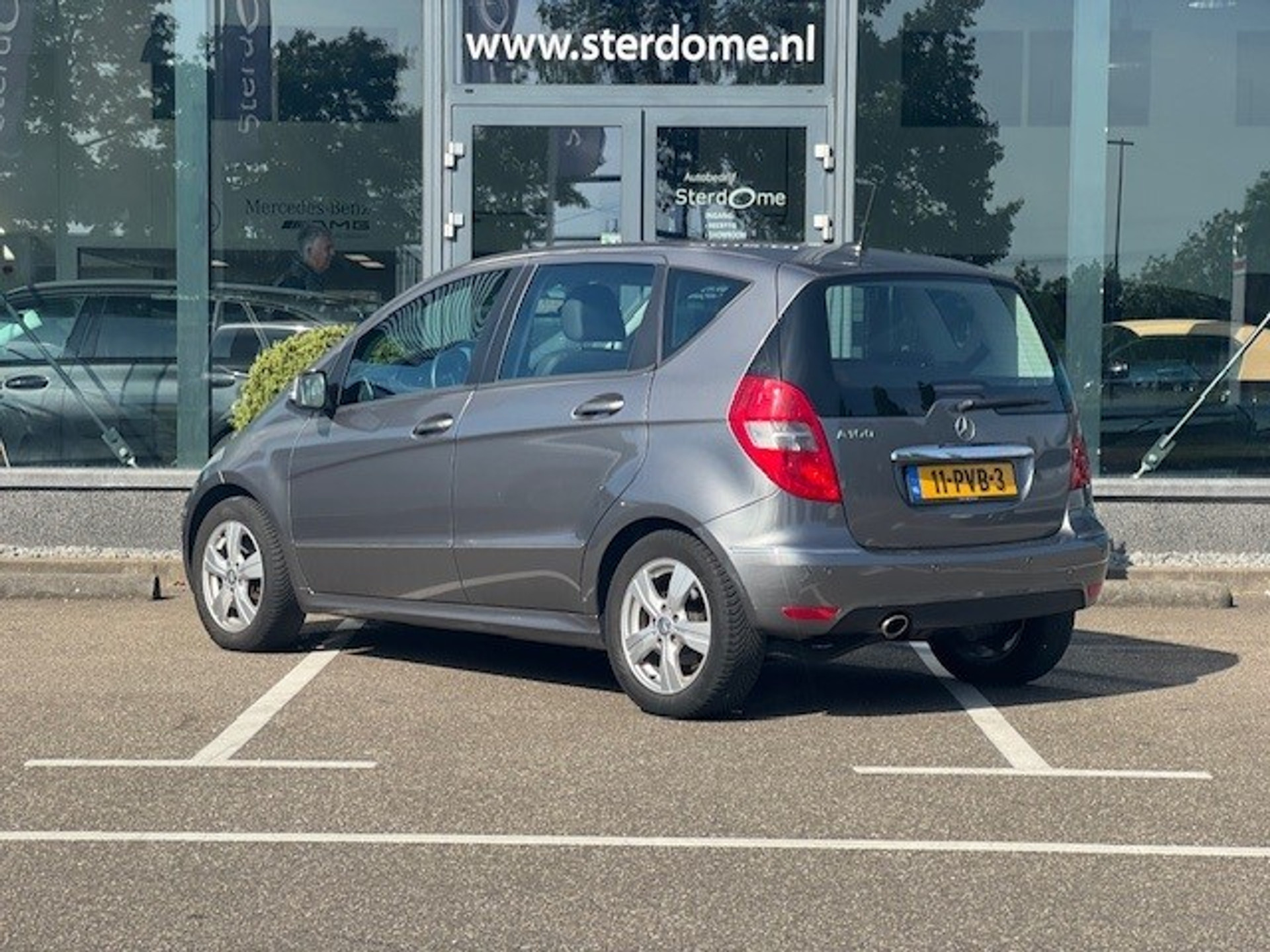 Mercedes-Benz A-Klasse 160 Business Class Avantgarde l PTS l Navi l Airco l Regensensor l Cruise controle l Licht en Zicht pakket l 45116049-2.jpg | Sterdome B.V.