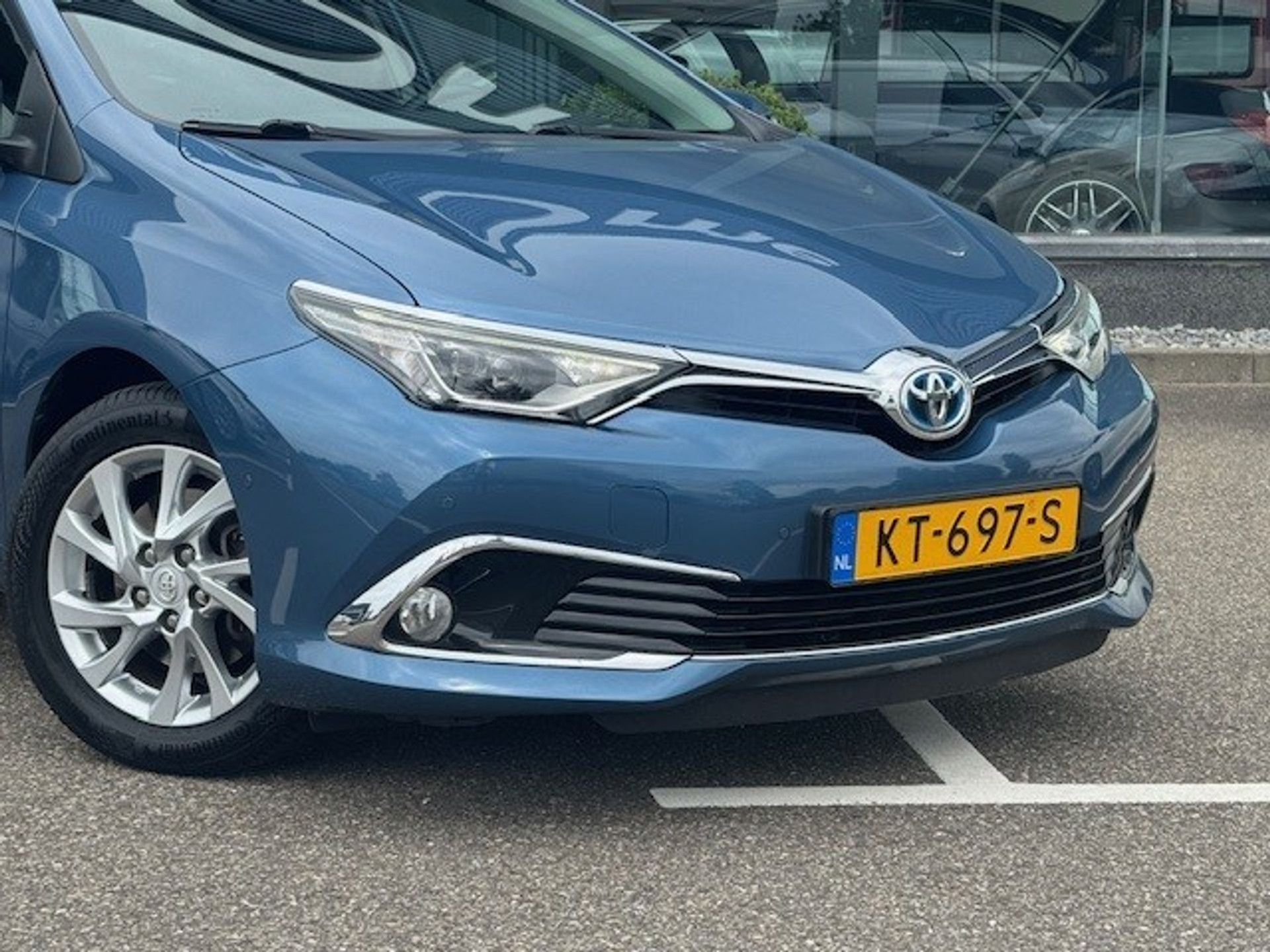 Toyota Auris Touring Sports 1.8 Hybrid Lease pro | Panoramadak | Stoelverwarming l Parkeerassistent | Cruise control | Stoelverwarming | 45260419-4.jpg | Sterdome B.V.