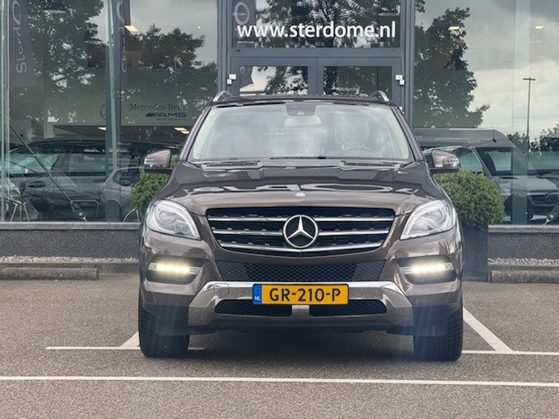 Mercedes-Benz M-Klasse 250 BlueTEC | Spiegelpakket | Air Body Controle l Wegklapbare trekhaak | Stoelverwarming | Inbraakalarm | Beige Leder l Comand l 45486271-3.jpg | Sterdome B.V.
