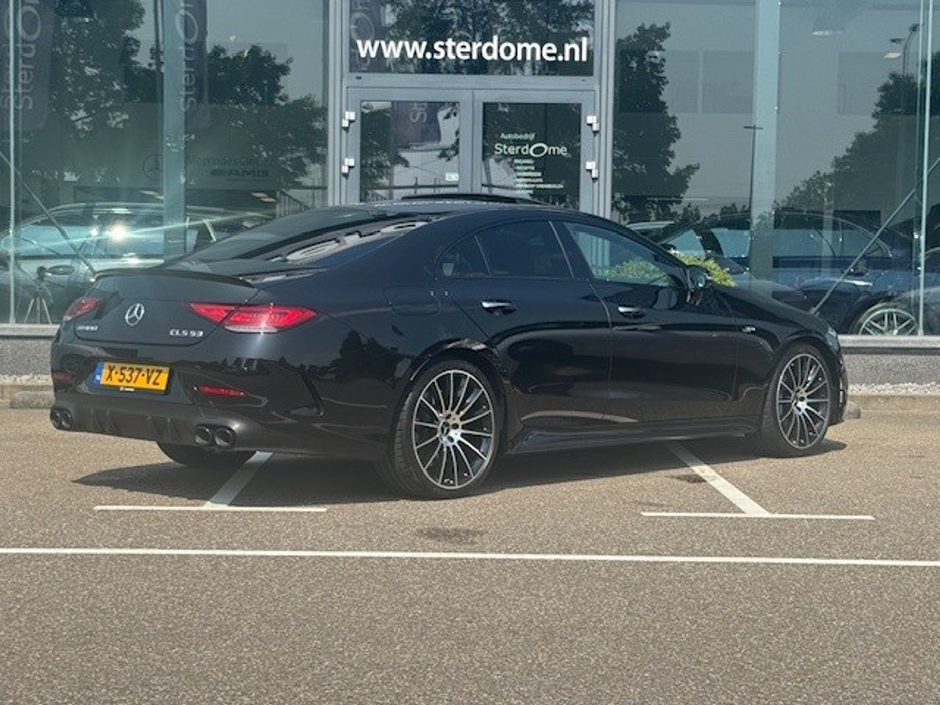 Mercedes-Benz CLS-Klasse AMG 53 4MATIC+ Premium Plus l Schuif- / Kanteldak l Distronic Plus l Memory l Stoelverwamarming en Stoelventilatie l Head Up l L 45692382-3.jpg | Sterdome B.V.