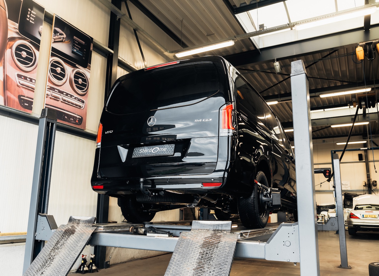 Page Content 32_content_image_1761660894423335602.jpg Schadeherstel | Sterdome B.V.