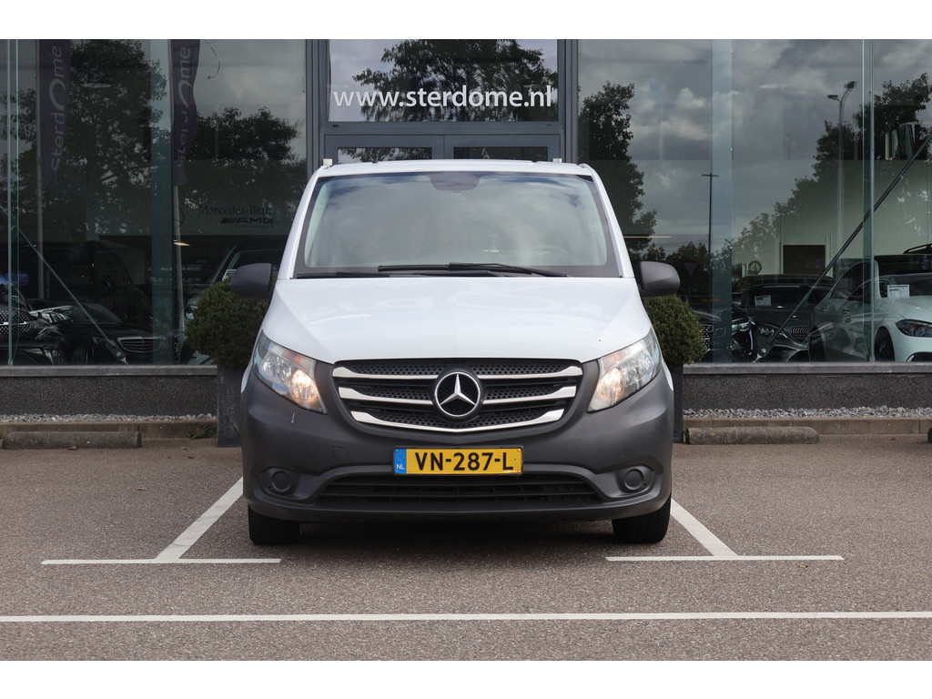 Mercedes-Benz Vito 114 CDI Lang l Betimmerd I Airco l Navi l Deuren achter l Trekhaak l Camera l Sidebars I 46554487-4.jpg | Sterdome B.V.