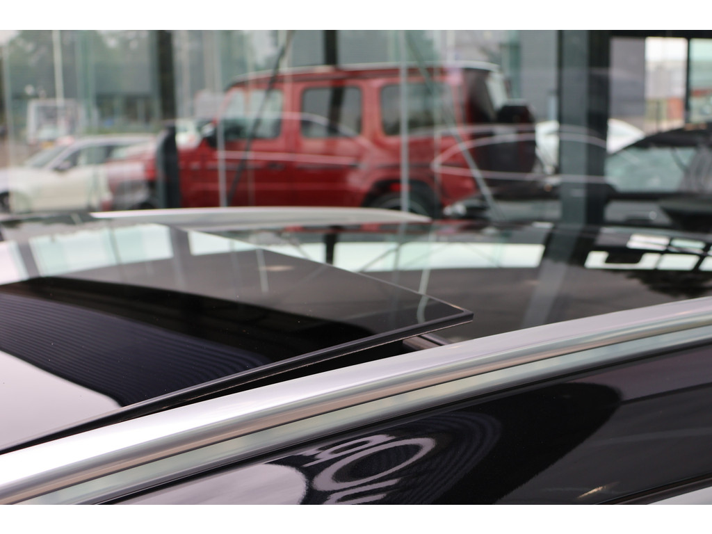 Mercedes-Benz GLA 250 e AMG Line l Facelift l Panoramadak l MBUX l Camera l Dode hoek assistent l Keyless Go l LED Adaptief l Sfeerverlichting l W 47034841-3.jpg | Sterdome B.V.