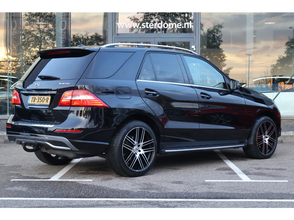Mercedes-Benz M-Klasse 350 BlueTEC Sport Editon l Schuif- kanteldak l Keyless Go l Distronic l Trekhaak 3500 kg l Leder l Comand l Camera l Memory l 49272830-2.jpg | Sterdome B.V.