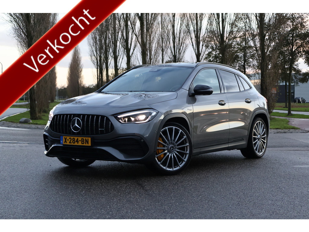 Mercedes-Benz GLA AMG 35 4MATIC I Panoramadak I MBUX l Spiegelpakket l 360 gr Camera l LEDER interieur l Dodehoek assistent l Night pakket l Stoel 49527259-0.jpg | Sterdome B.V.