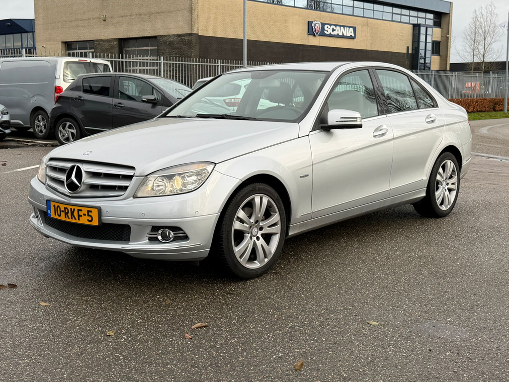 Mercedes-Benz C-Klasse 180 CGI BlueEFFICIENCY Business Class Avantgarde l Trekhaak l 1e Eigenaar l Tempomaat l Airco l Bluetooth telefonie l LM velgen 49821470-3.jpg | Sterdome B.V.
